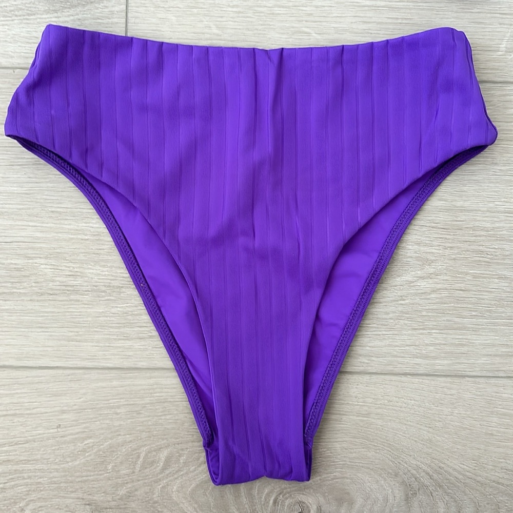 Lululemon bikini ribbed halter criss cross back top, high waisted bottoms purple - Picture 5 of 9